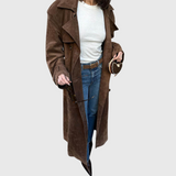Verónica – gabardina de ante elegante