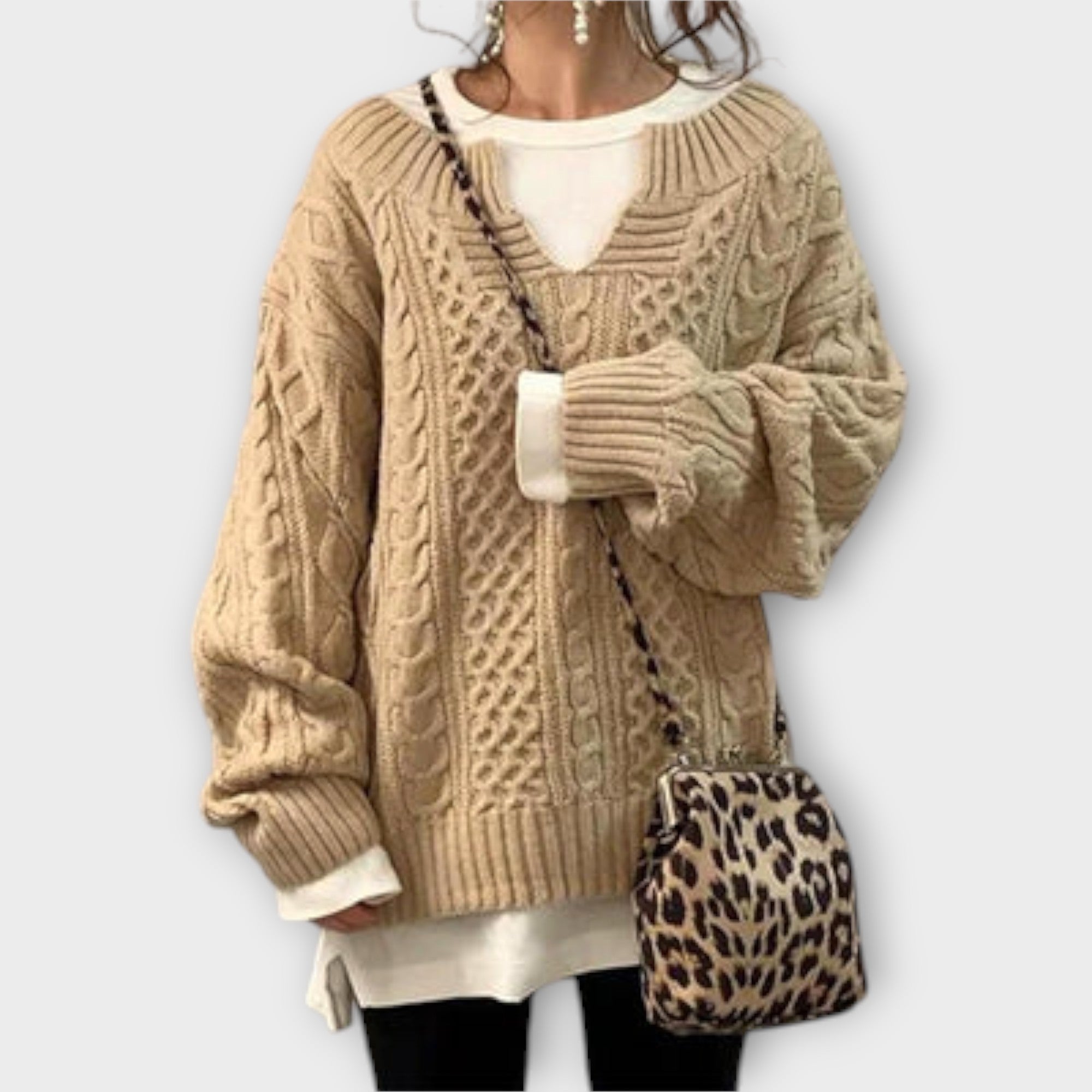 Suéter de punto de talla exacta con patrón de trenza