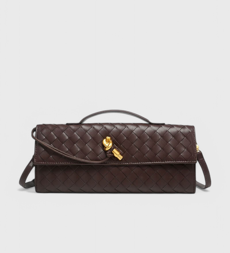Melanie Clutch con Detalle de Nudo Dorado